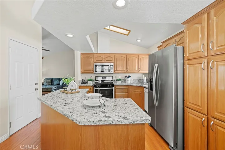 20196 Northcliff Dr, Canyon Country, California 91351