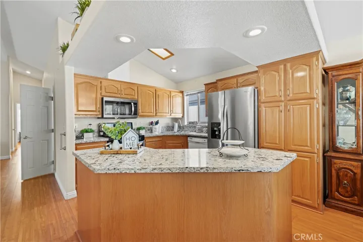 20196 Northcliff Dr, Canyon Country, California 91351