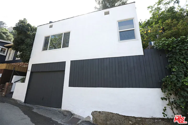 Front of home on Treasure Trl