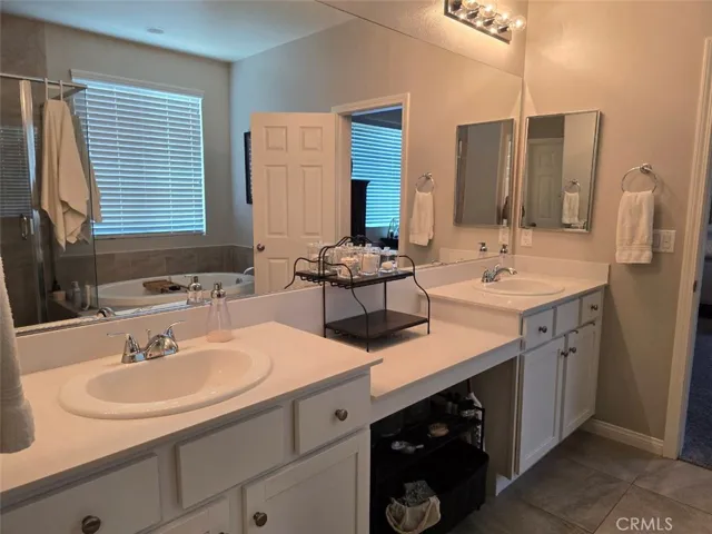 30628 Hollybrooke Lane, Murrieta, California 92563