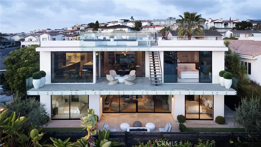 428 Serra Drive, Corona Del Mar, California 92625