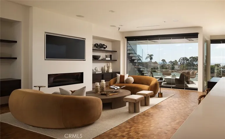 428 Serra Drive, Corona Del Mar, California 92625