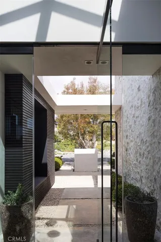 428 Serra Drive, Corona Del Mar, California 92625
