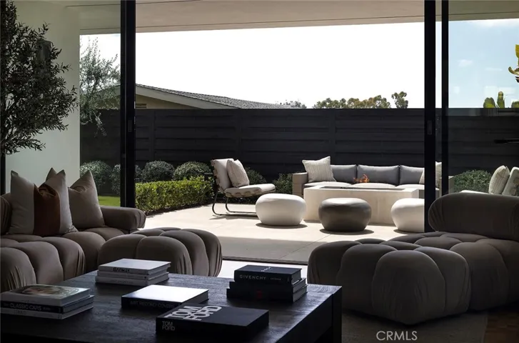428 Serra Drive, Corona Del Mar, California 92625