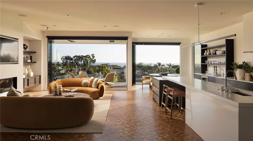 428 Serra Drive, Corona Del Mar, California 92625