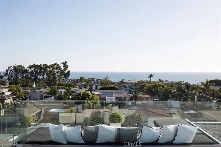 428 Serra Drive, Corona Del Mar, California 92625