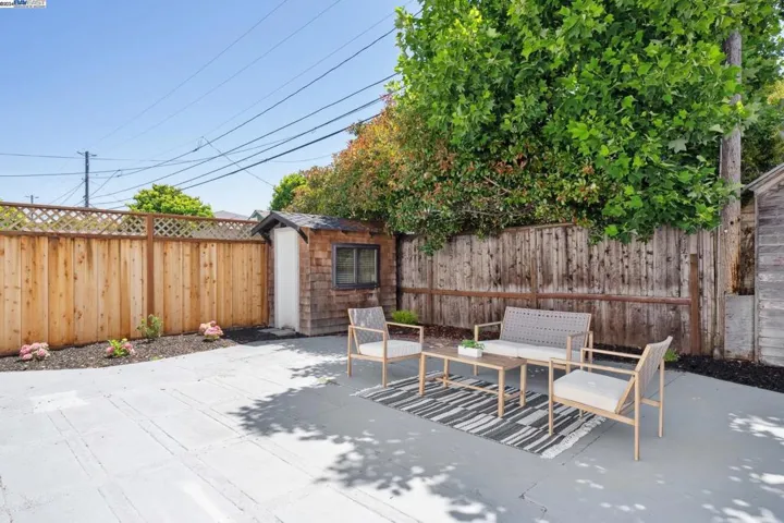 1626 Versailles Ave, Alameda, California 94501