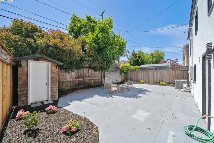 1626 Versailles Ave, Alameda, California 94501