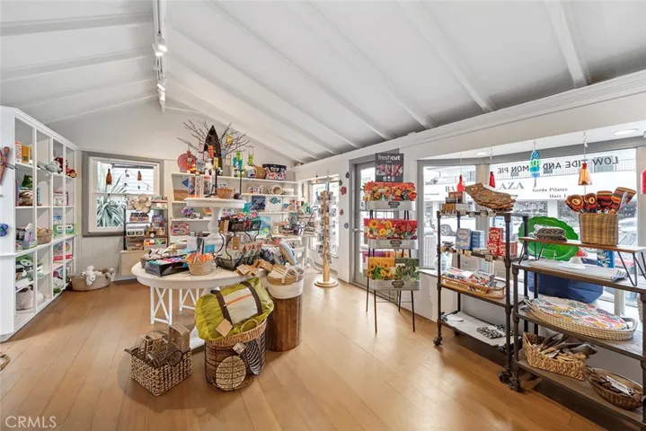 Front Retail Unit