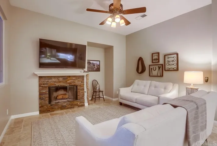 2121 Castlebay, Fallbrook, California 92028