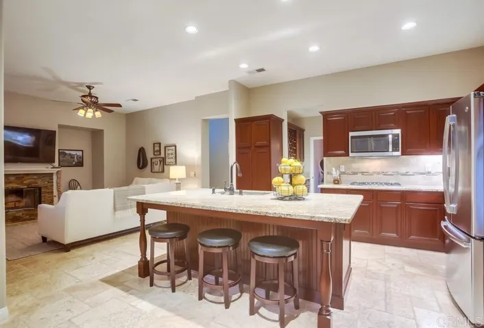 2121 Castlebay, Fallbrook, California 92028