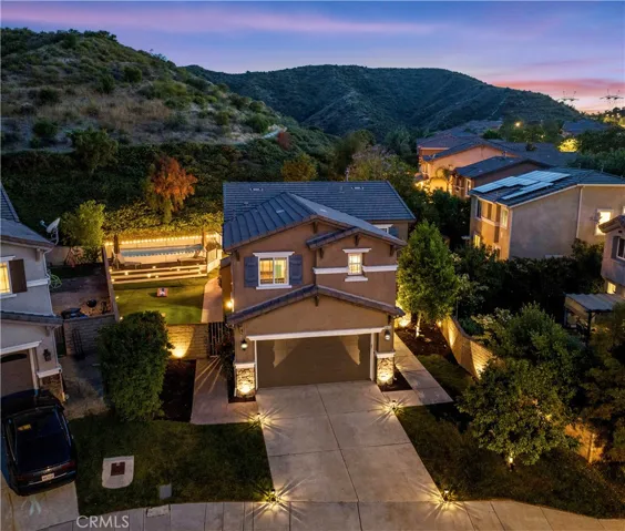 28111 Brett Court, Saugus, California 91350