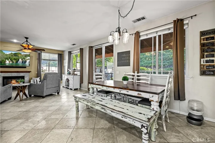 28111 Brett Court, Saugus, California 91350