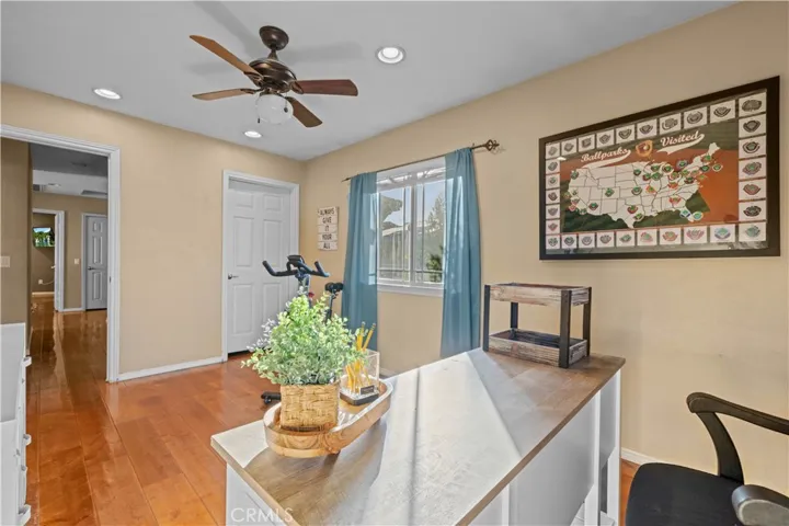 28111 Brett Court, Saugus, California 91350