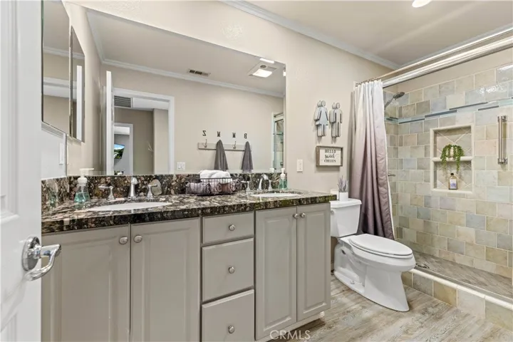 28111 Brett Court, Saugus, California 91350