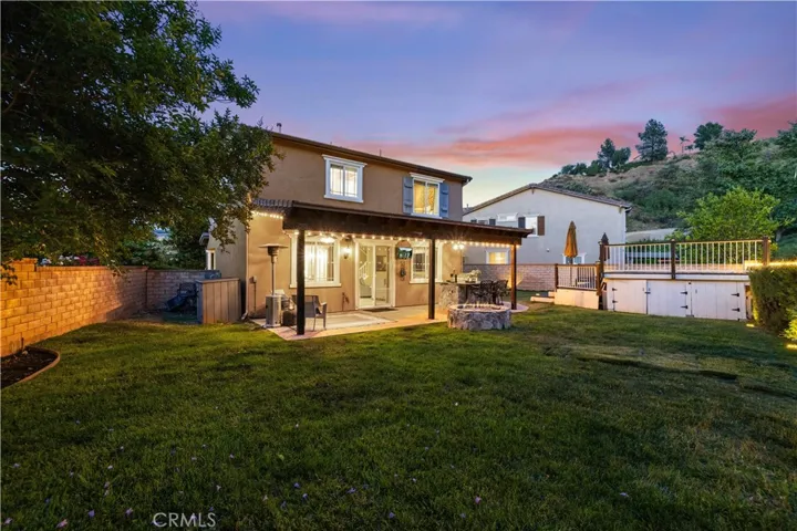 28111 Brett Court, Saugus, California 91350