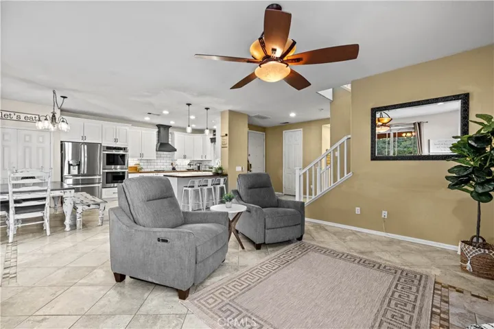 28111 Brett Court, Saugus, California 91350