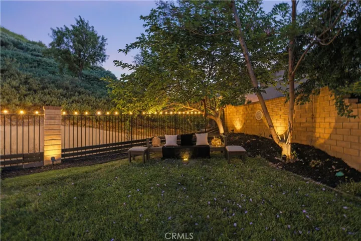 28111 Brett Court, Saugus, California 91350