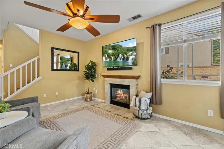 28111 Brett Court, Saugus, California 91350