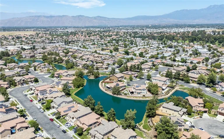 1502 Sweet Basil Circle, Hemet, California 92545
