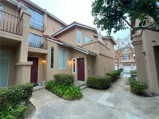 1025 S Saint Tropez Avenue, Anaheim Hills, California 92808