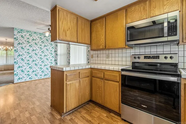 1839 Palo, Escondido, California 92026