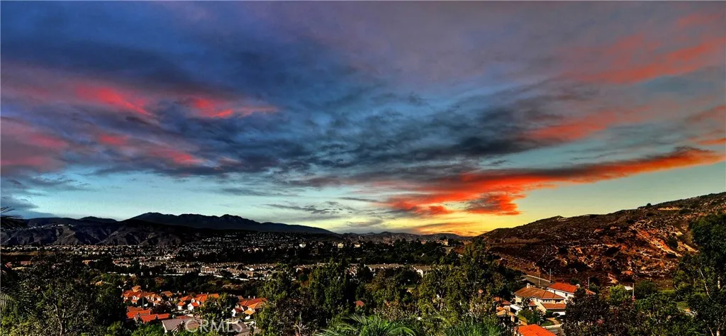 1262 S Night Star Way, Anaheim Hills, California 92808