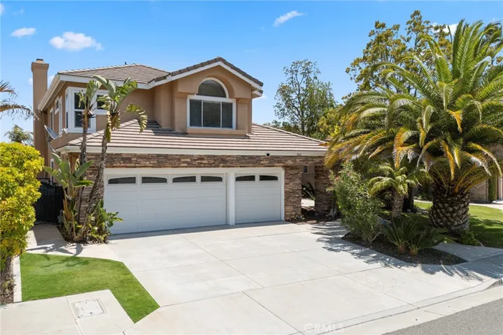 1262 S Night Star Way, Anaheim Hills, California 92808
