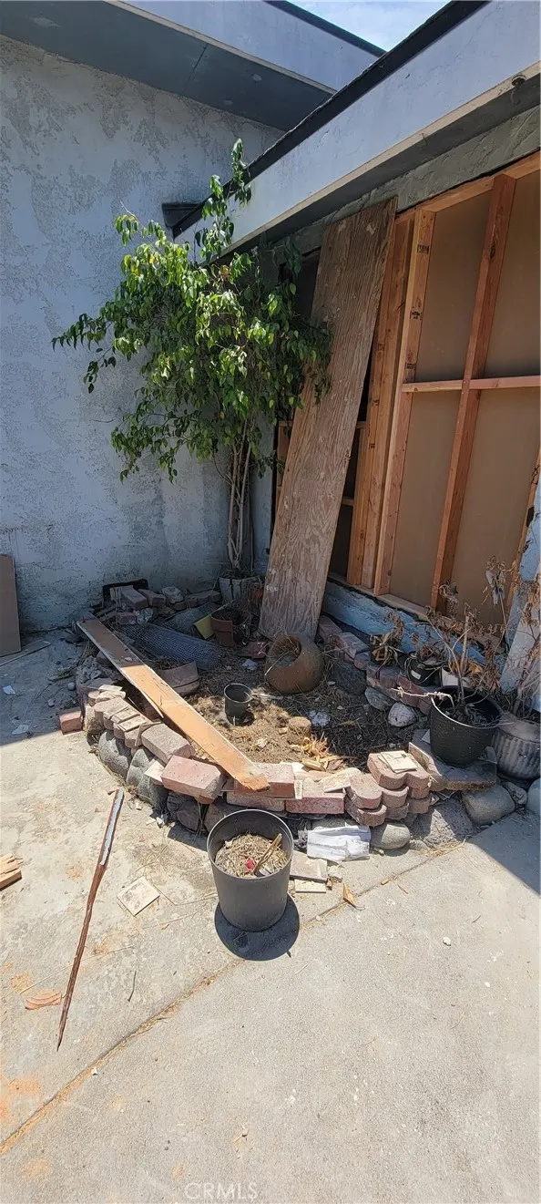 1348 E 21st Street, Los Angeles, California 90011 home-pic-24