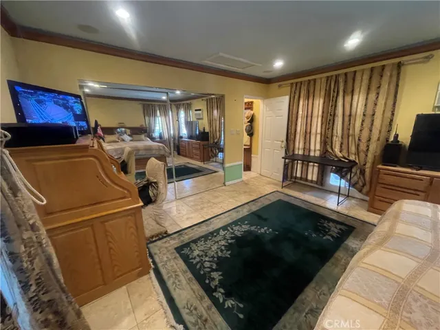 10150 Kester Avenue, Mission Hills (san Fernando), California 91345
