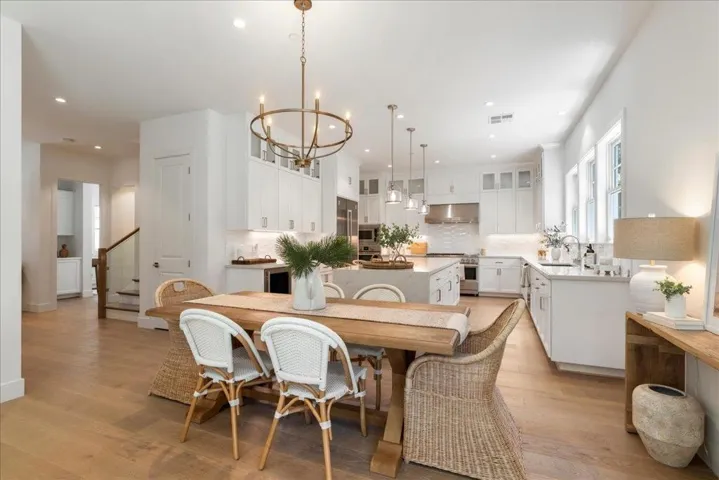 18828 Montalvo Oaks Circle, Monte Sereno, California 95030