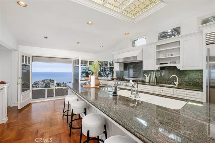 1201 Emerald Bay, Laguna Beach, California 92651