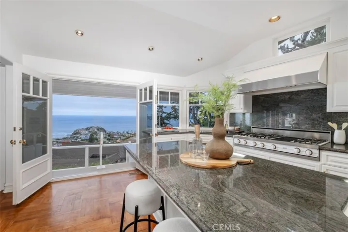 1201 Emerald Bay, Laguna Beach, California 92651