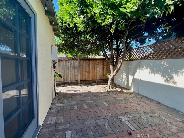 6128 Premiere Avenue, Lakewood, California 90712