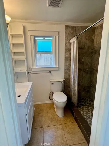 6128 Premiere Avenue, Lakewood, California 90712