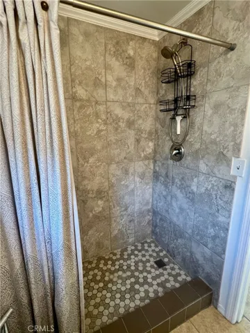 6128 Premiere Avenue, Lakewood, California 90712