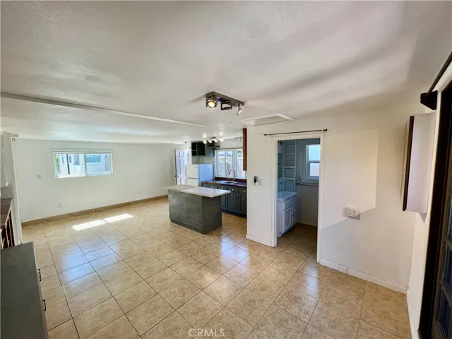 6128 Premiere Avenue, Lakewood, California 90712