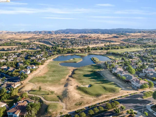 2482 Turnberry Ct, Brentwood, California 94513