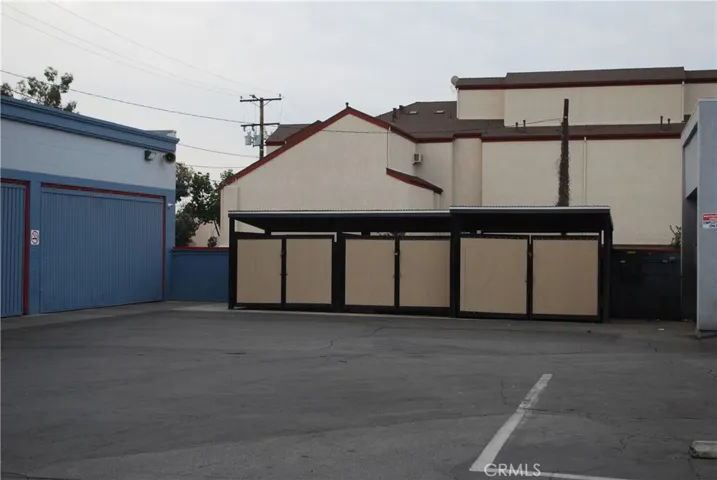 Trash area