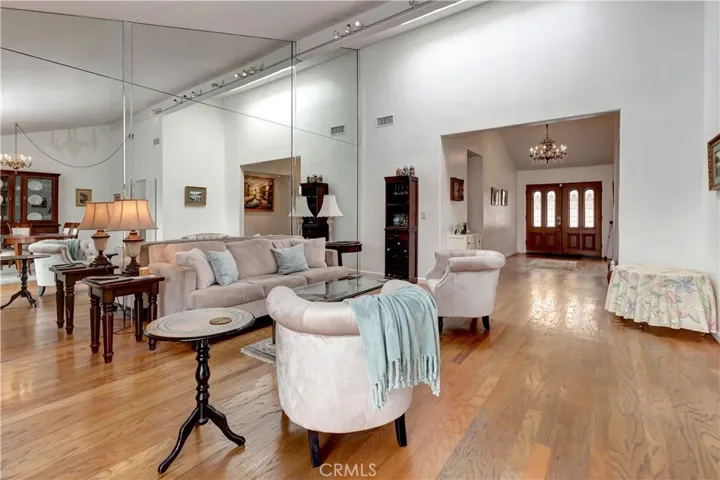 432 Onda, Newport Beach, California 92660