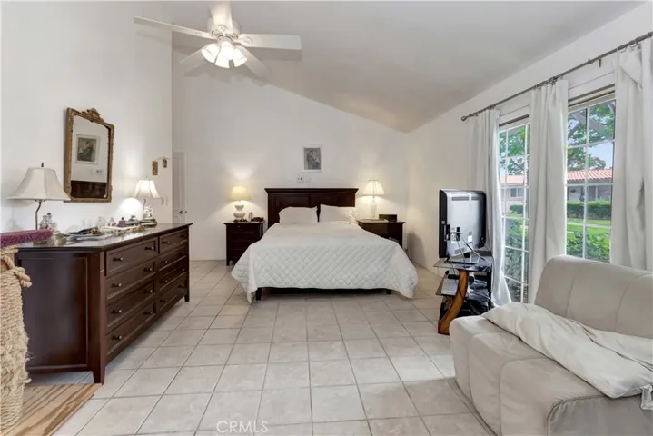 432 Onda, Newport Beach, California 92660