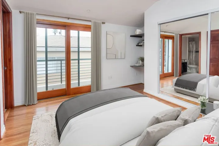 1234 25th Street, Santa Monica, California 90404