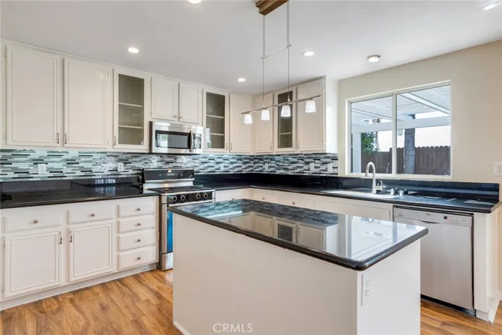 23501 Mountain Breeze Drive, Murrieta, California 92562