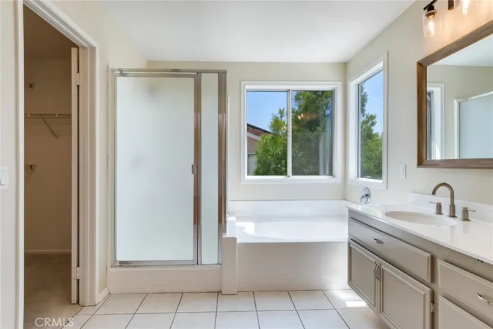 23501 Mountain Breeze Drive, Murrieta, California 92562