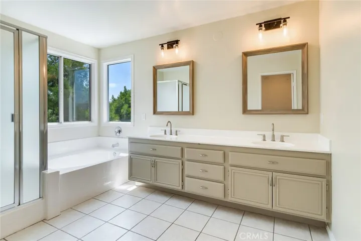 23501 Mountain Breeze Drive, Murrieta, California 92562