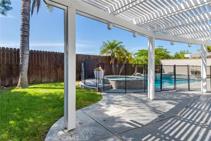 23501 Mountain Breeze Drive, Murrieta, California 92562