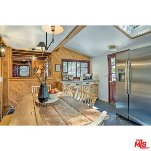 25363 Manzanita Drive, Idyllwild, California 92549