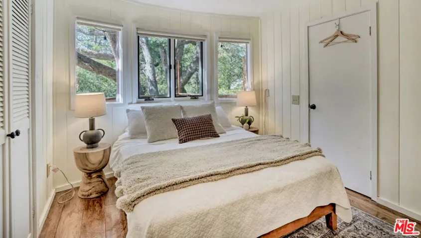 25363 Manzanita Drive, Idyllwild, California 92549