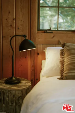 25363 Manzanita Drive, Idyllwild, California 92549