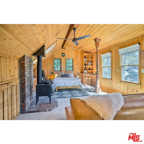 25363 Manzanita Drive, Idyllwild, California 92549